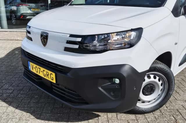 Peugeot Partner (2024) thumbnail 2