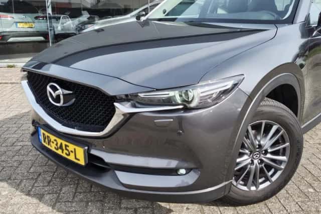 Mazda CX-5 (2018) thumbnail 2