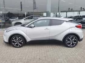Toyota C-HR (2019) thumbnail 3
