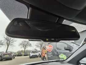 Toyota C-HR (2019) thumbnail 27