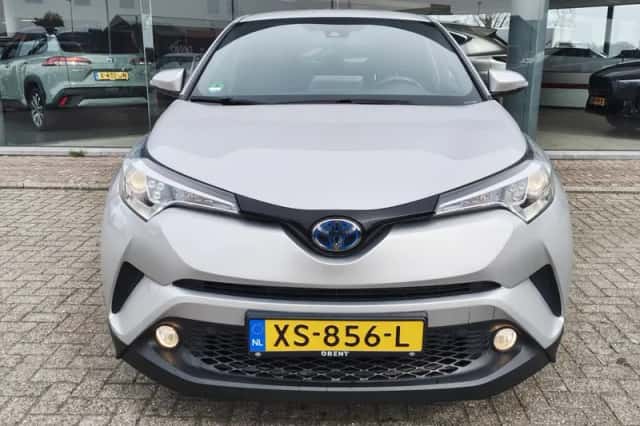 Toyota C-HR (2019) thumbnail 6