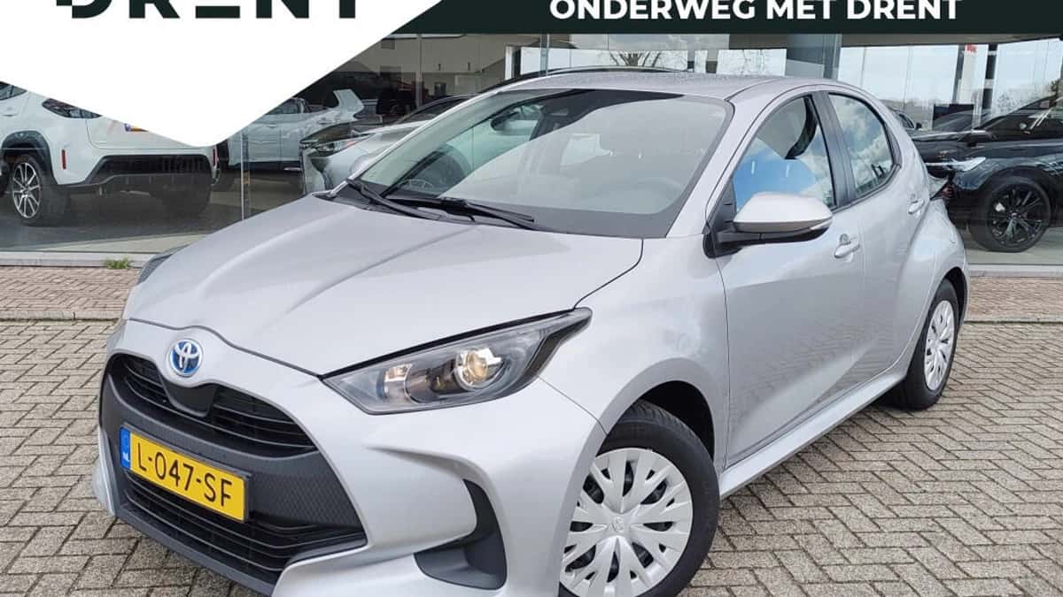 Toyota Yaris (2021) — foto 1
