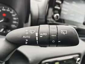 Toyota Yaris (2021) thumbnail 12
