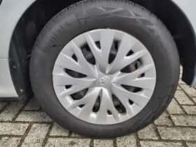 Toyota Yaris (2021) thumbnail 29