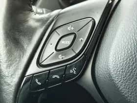 Toyota C-HR (2020) thumbnail 14
