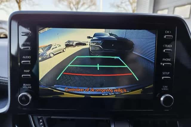 Toyota C-HR (2020) thumbnail 20