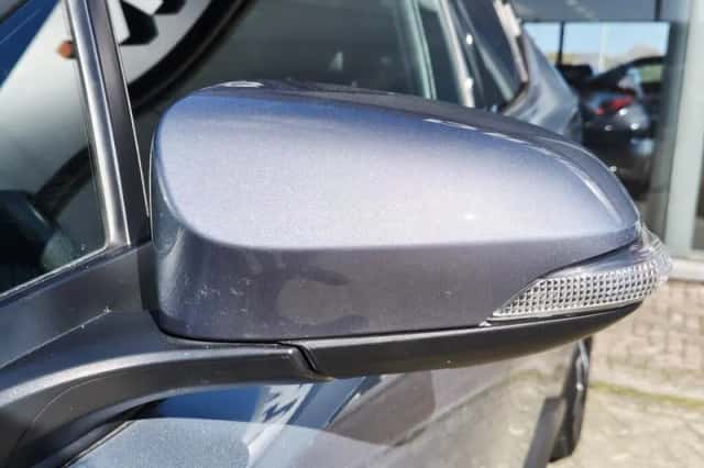 Toyota C-HR (2020) thumbnail 38