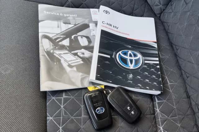 Toyota C-HR (2020) thumbnail 43