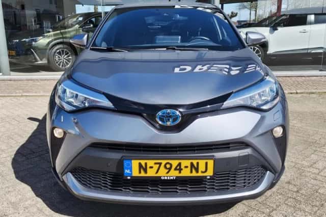 Toyota C-HR (2020) thumbnail 6