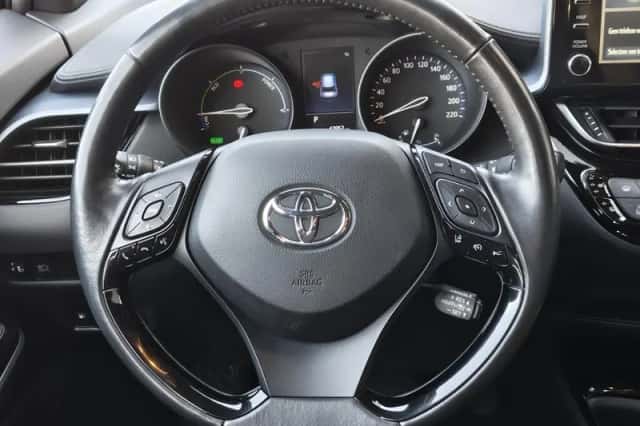 Toyota C-HR (2020) thumbnail 10