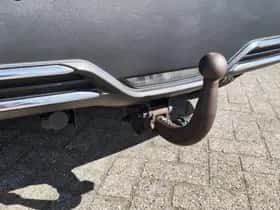 Toyota C-HR (2020) thumbnail 8
