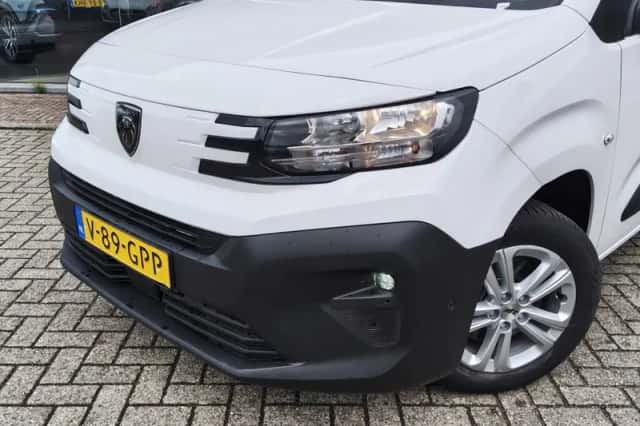 Peugeot Partner (2024) thumbnail 2