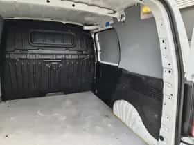 Peugeot Partner (2024) thumbnail 32
