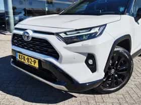 Toyota RAV4 (2025) thumbnail 2