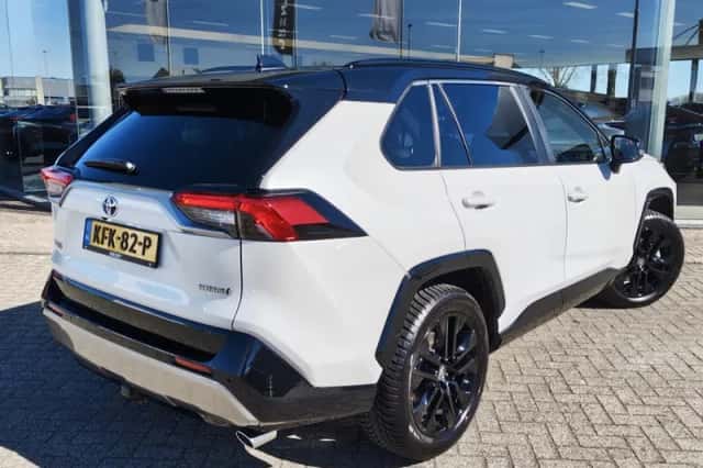 Toyota RAV4 (2025) thumbnail 4