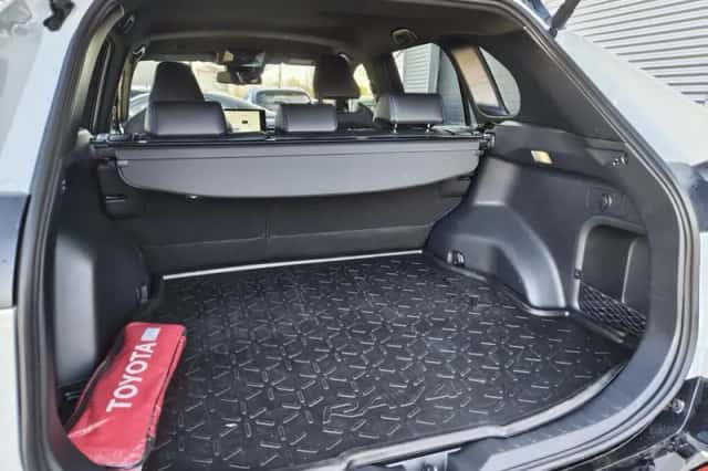 Toyota RAV4 (2025) thumbnail 33