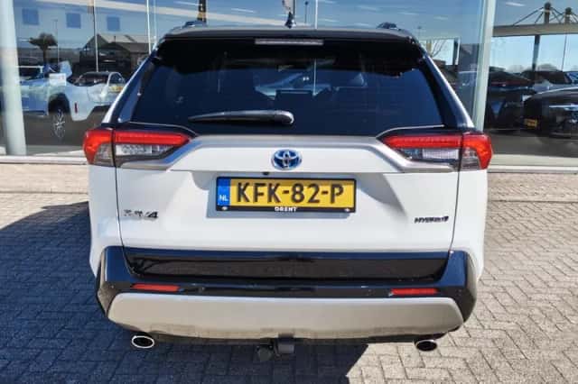 Toyota RAV4 (2025) thumbnail 7