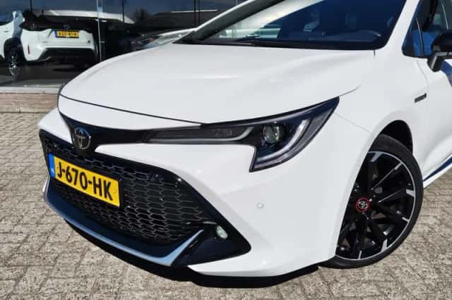 Toyota Corolla (2020) thumbnail 2