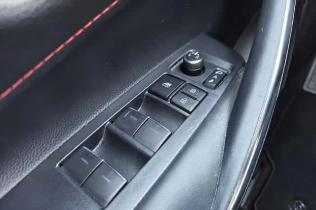 Toyota Corolla (2020) thumbnail 24