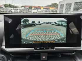 Toyota C-HR (2024) thumbnail 17