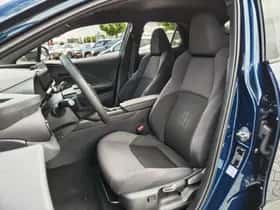 Toyota C-HR (2024) thumbnail 25