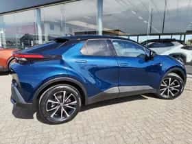Toyota C-HR (2024) thumbnail 5