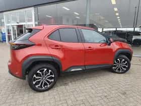 Toyota Yaris Cross (2025) thumbnail 5