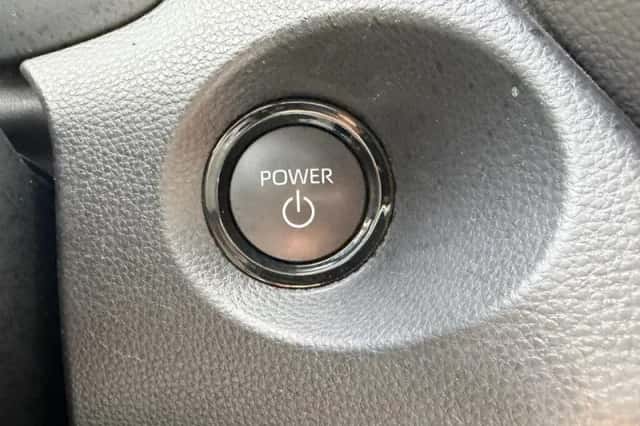 Toyota Corolla (2025) thumbnail 14