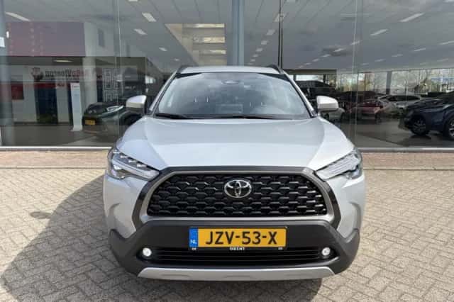 Toyota Corolla (2025) thumbnail 6