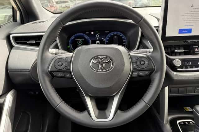 Toyota Corolla (2025) thumbnail 9