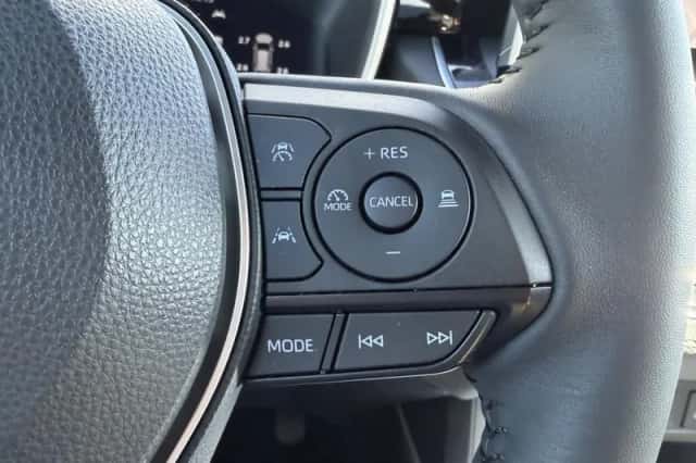 Toyota Corolla (2024) thumbnail 12