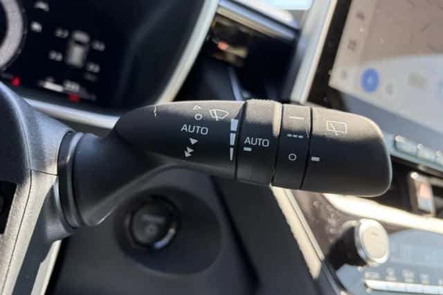 Toyota Corolla (2024) thumbnail 14