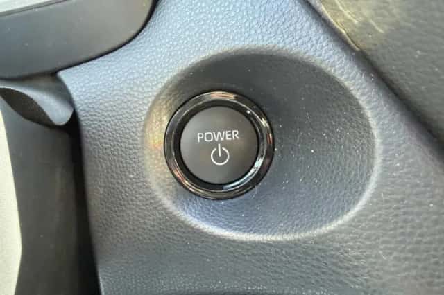 Toyota Corolla (2024) thumbnail 15