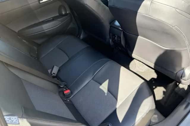 Toyota Corolla (2024) thumbnail 32