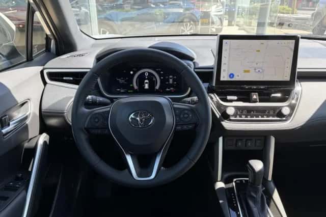 Toyota Corolla (2024) thumbnail 8