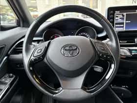 Toyota C-HR (2021) thumbnail 11