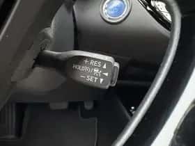 Toyota C-HR (2021) thumbnail 17