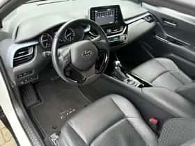 Toyota C-HR (2021) thumbnail 30