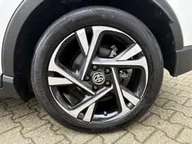 Toyota C-HR (2021) thumbnail 40
