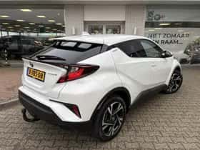 Toyota C-HR (2021) thumbnail 5