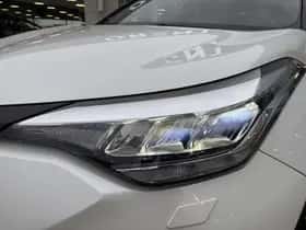 Toyota C-HR (2021) thumbnail 41