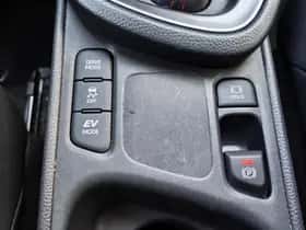 Toyota Yaris Cross (2024) thumbnail 23