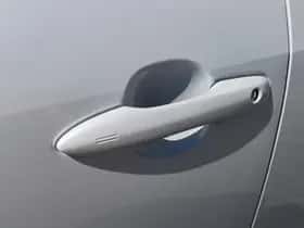 Toyota Yaris Cross (2024) thumbnail 42