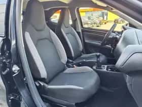 Toyota Aygo (2022) thumbnail 26