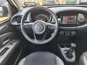 Toyota Aygo (2022) thumbnail 8