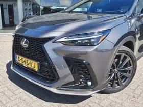Lexus NX (2022) thumbnail 2