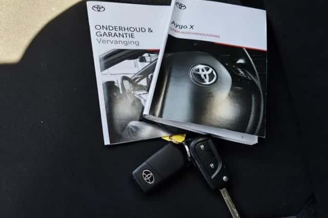 Toyota Aygo (2022) thumbnail 35
