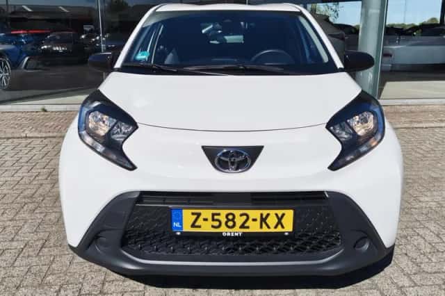 Toyota Aygo (2022) thumbnail 6