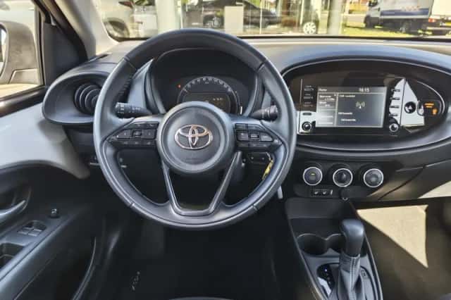 Toyota Aygo (2022) thumbnail 8