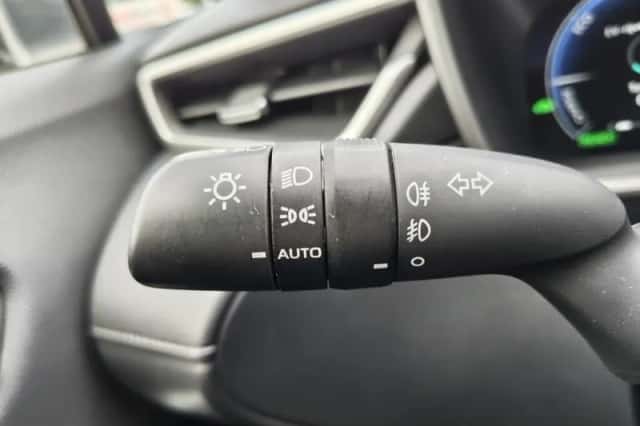 Toyota Corolla (2024) thumbnail 11